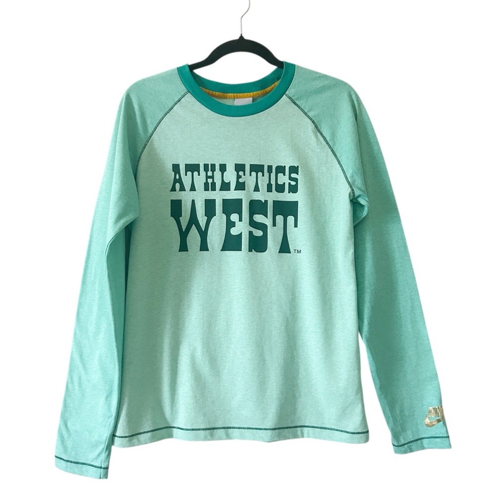 Y2K Nike Limited Edition Raglan Sleeve Athletics West T-shirt